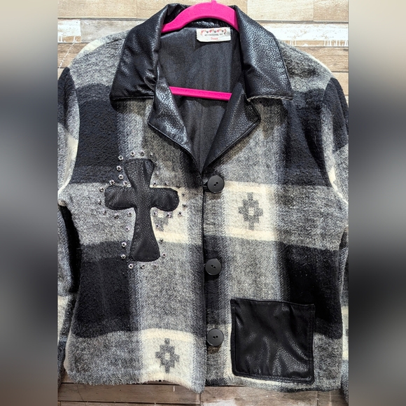 Handcrafted Original Design by Donna Gray/Black Fleece/Flannel Jacket - Picture 2 of 16